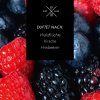 Oválná svíčka Winter Red Berries - 453g